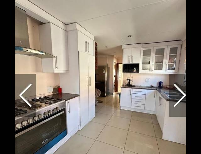 3 BEDROOM HOUSE FOR SALE IN DAWN PARK